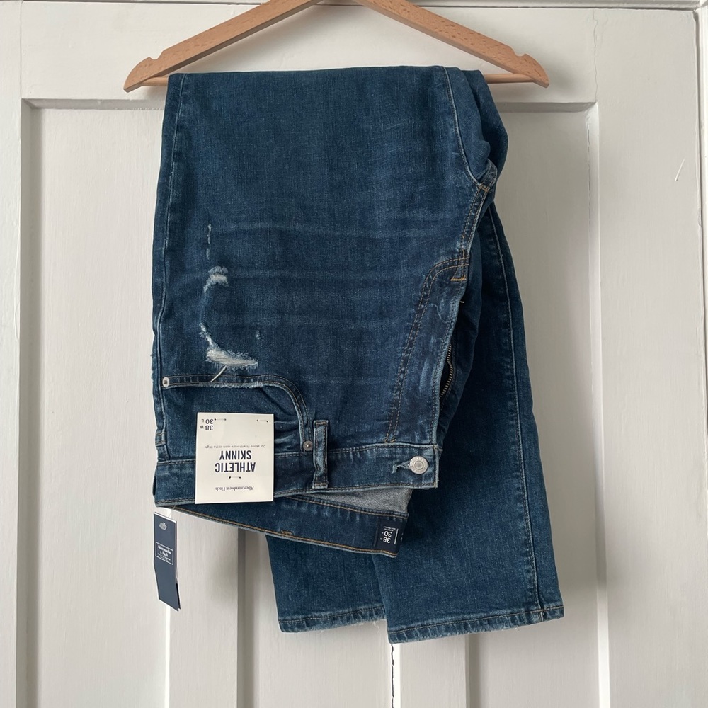 Brand new athletic skinny Abercrombie jeans